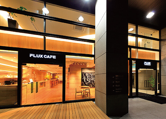 有限会社星野工務店が手掛けた代官山にあるスポーツジム「FLUX」の施工事例